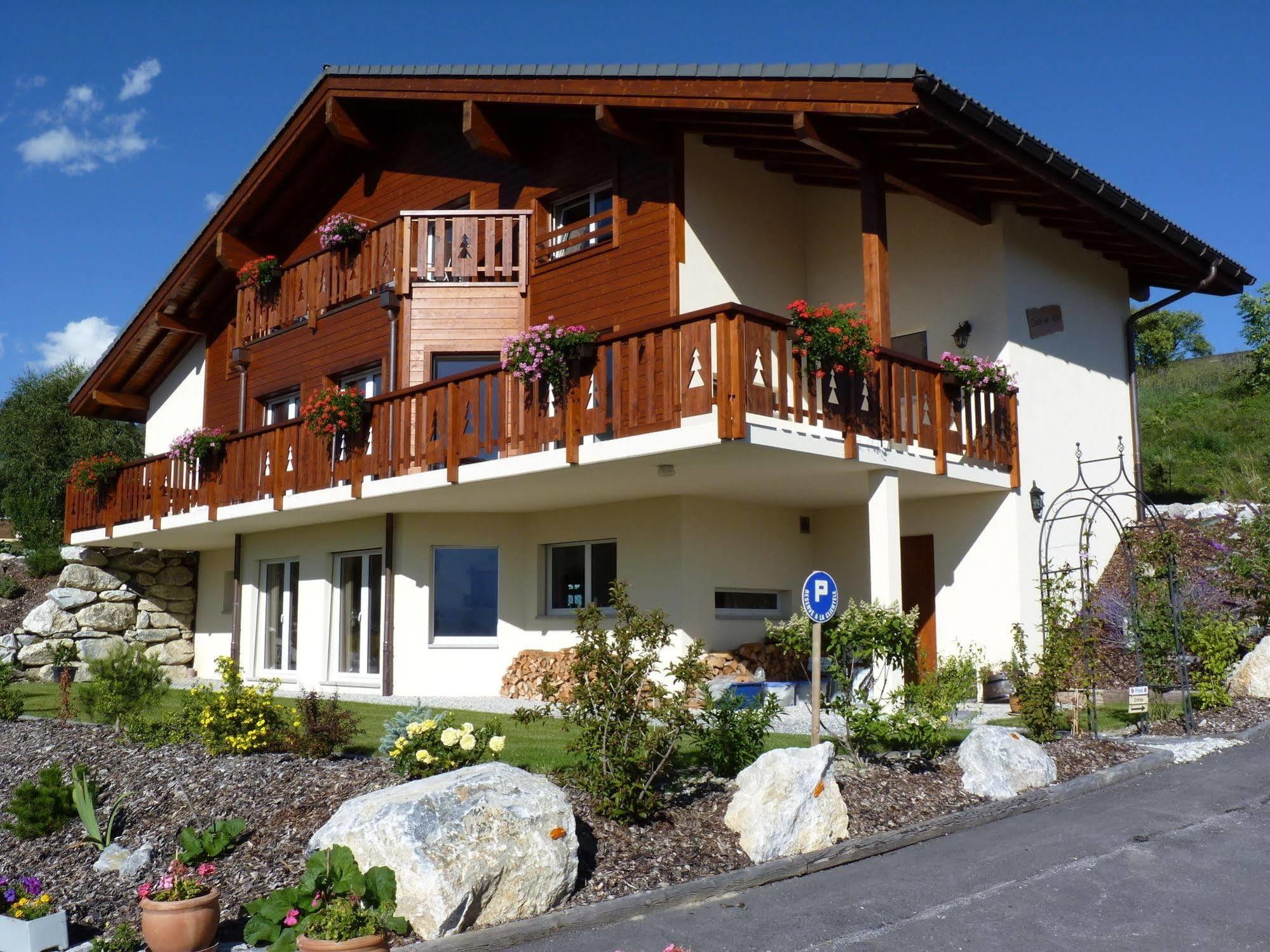 Chalet Des Alpes - Sunset View - Crans-Montana Exteriör bild
